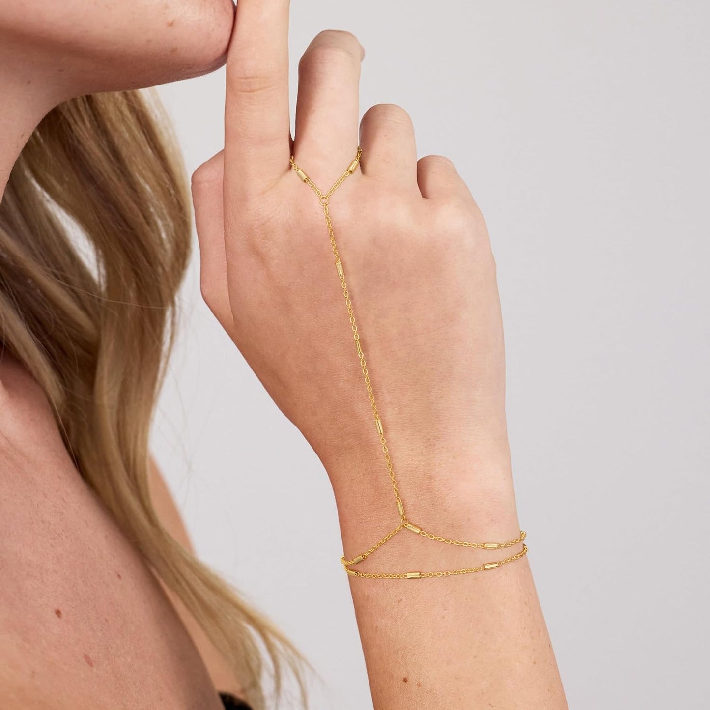 Gold Bracelets for Women, 14K Gold Plated/Silver Hand Chain Bracelet for Women Trendy Finger Ring Bracelet Hand Chain Dainty Adjustable Hand Chain Jewelry Gifts for Women