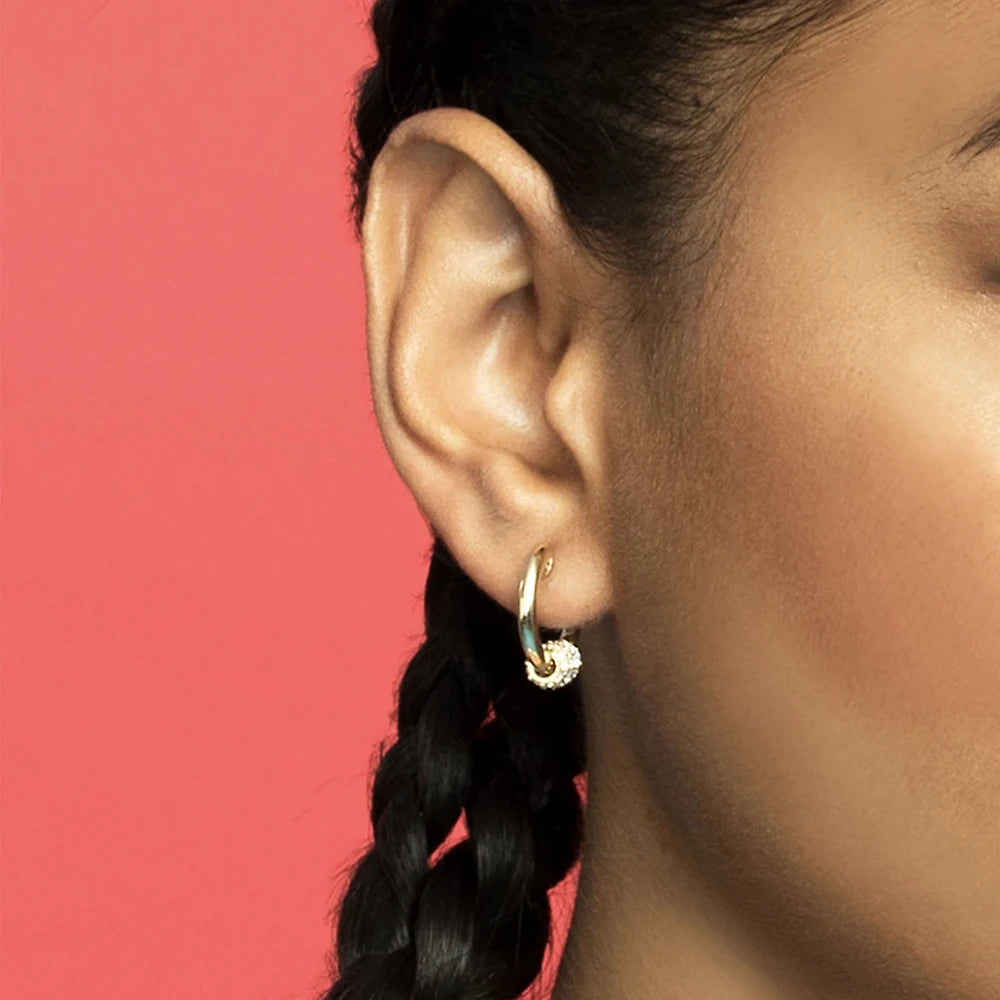 Trendy Small Round Gold Color Stainless Steel Huggies Hoop Earrings for Women Zirconia CZ Triple Gear Charm Earrings Ear Buckle