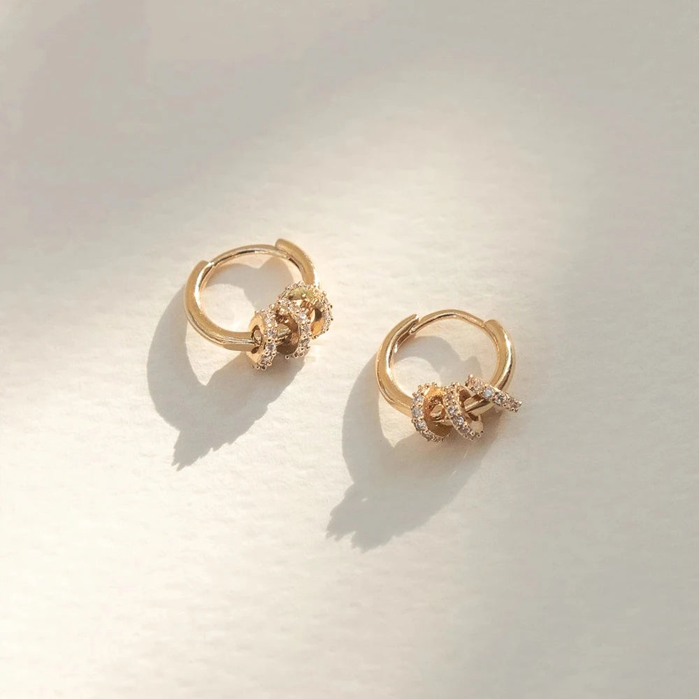 Trendy Small Round Gold Color Stainless Steel Huggies Hoop Earrings for Women Zirconia CZ Triple Gear Charm Earrings Ear Buckle