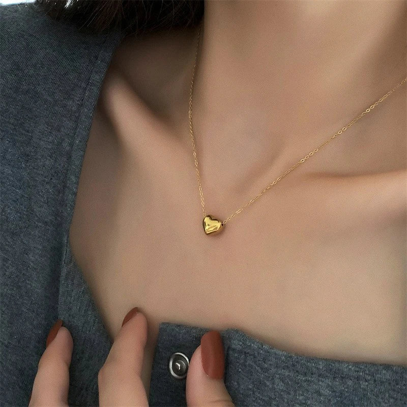 Peri'sbox Exquisite Mini Small Heart Pendant Necklace for Women Anti-Tarnish 18K Gold Plated Clavicle Chain Minimalist Jewelry