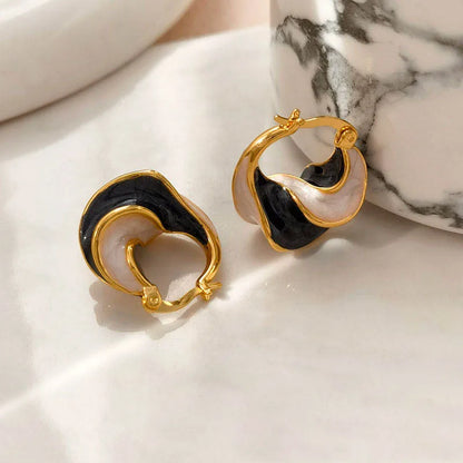 2024 New Trendy Enamel Color Metal Texture Small Hoop Earrings for Women Gold Plated Statement Ear Buckle Creative Jewelry Gifts