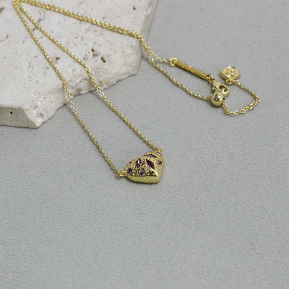 Kendra Scott Holland Gold Heart Short Pendant Necklace Pink Crystal